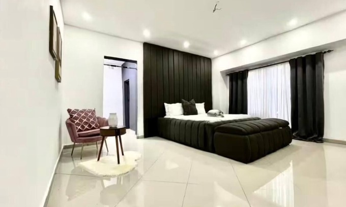 Lusaka House | Casa Brabee Guest House-your a home away from home”