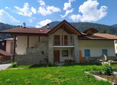 Pellizzano Apartment | Child-Friendly Appartamenti a Pellizzano - Casa Bresadola