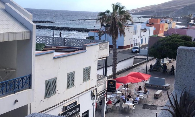 Puerto de Guimar Apartment | Oceanfront Family Retreat at Casa Brisa del Mar - 9.3/10