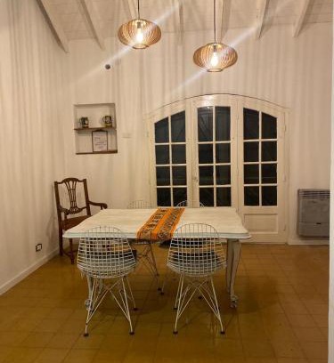 Zarate Apartment | Casa Brown