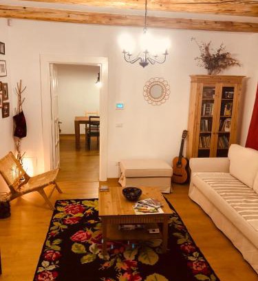 Ucea de Jos House | Oceanfront Bliss at Casa bunicilor - 10/10 Guest Rated