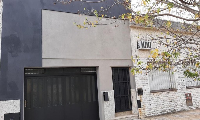 Pergamino House | Family-Friendly Casa with Garage and Patio - Rated 9/10