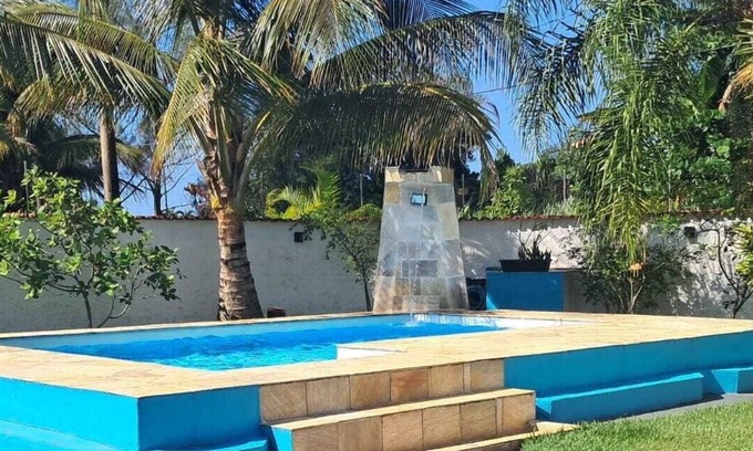 Raul Cury Ski Chalet | Relaxing Beachside Getaway with Pool Near the Shore
