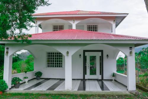 Paso Ancho Apartment | Cozy Mountain Retreat: Pet-Friendly & Family-Oriented Stay