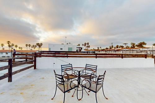La Paloma House | Discover Casa Calcata 21 - Playa Arcangel for Families