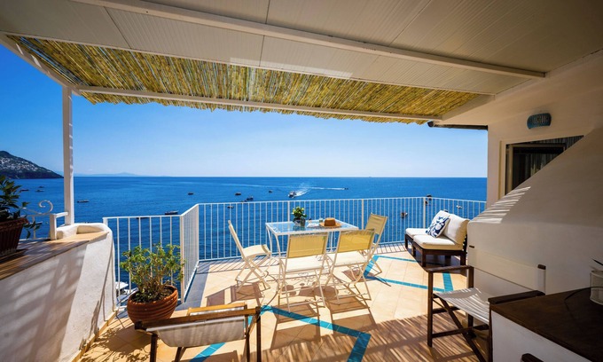 Positano Apartment | Casa Caldiero: Oceanfront Apartment with Private Terraces