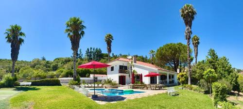 Zambujal House | Discover Casa Calidris: Bed, Wine & Breakfast Retreat