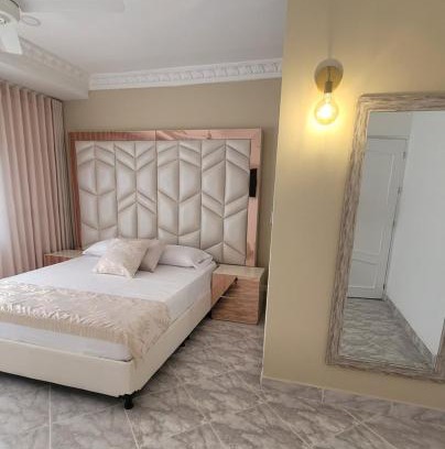 Caucasia Hotel | Budget-Friendly Casa Calina Hotel: Perfect for Families & Pets
