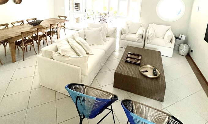 Camburi House | Casa Camburizinho 4 min walk from the beach