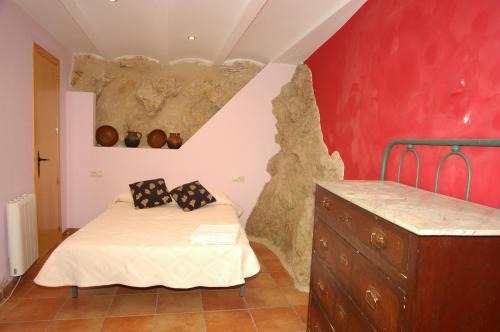 Vilafranca House | Pet-Friendly Retreat at Casa Cami Real with High Ratings