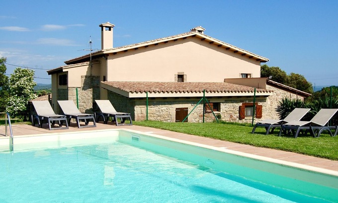Puigreig Villa | Villa Casa Campo: Pool, Spa & Garden Oasis Awaits You