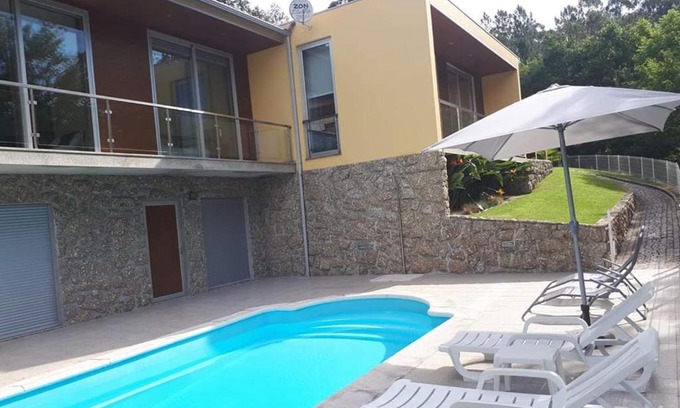 Guilhofrei House | Discover Casa Campo Ermal: 4-Star Stay with Pool & Hot Tub