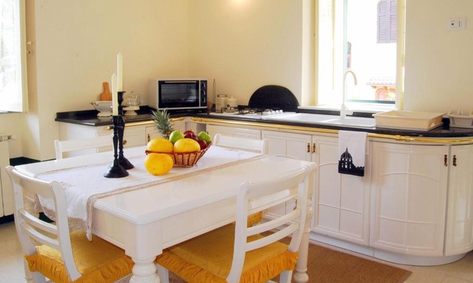 Gioiosa Marea House | Beachfront Casa Canape: Family-Friendly Ocean Views Await
