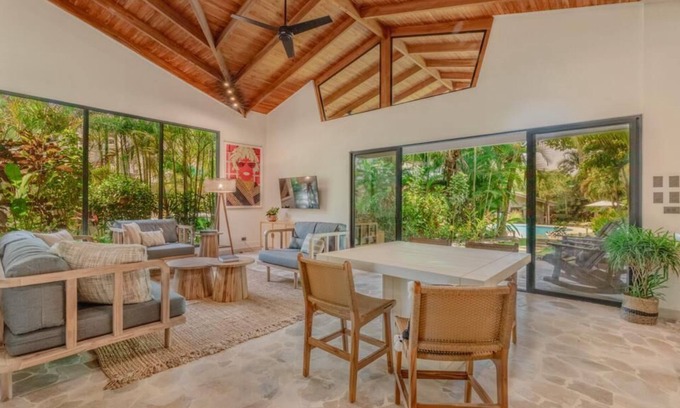 Nosara House | Discover Casa Carlita at Hidden Palms: Family-Friendly Retreat