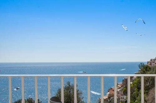 Liparlati Apartment | Discover Casa Carmela: Family-Friendly 4-Star Retreat