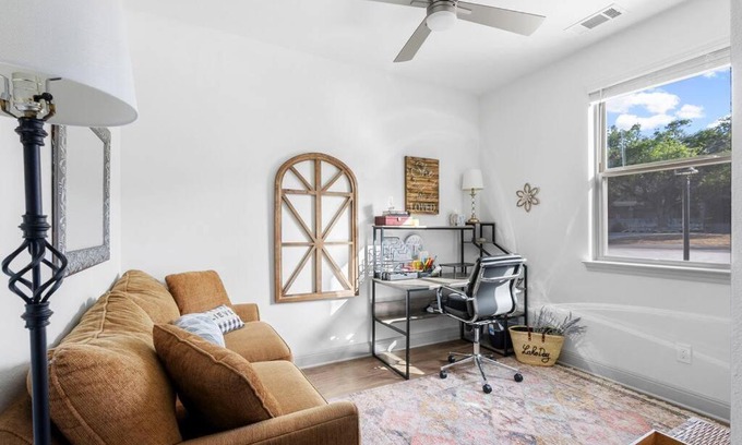 Point Venture House | Relax at Casa Carmen by the Lakeside Golf Course Resort