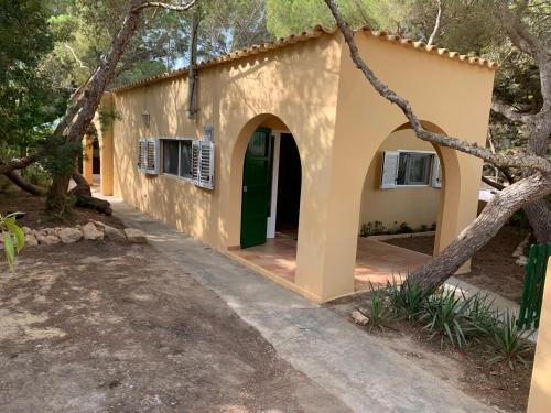 Es Calo House | Casa Carmencita: Oceanfront Escape Steps from the Sea
