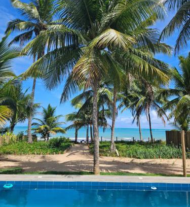 Barreira do Boqueirao Bed & Breakfast | Top-Rated Casa Caroá - Oceanfront Chalé with Pool & Hot Tub