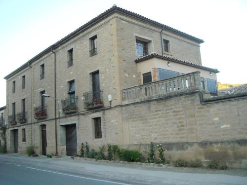Biscarrues House | Discover Casa Carrera Rural: Pet-Friendly Family Retreat