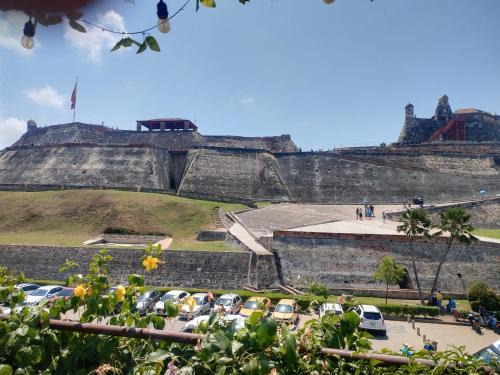 Pie del Cerro Apartment | Family-Friendly Stay Near Castillo San Felipe with Pets Welcome