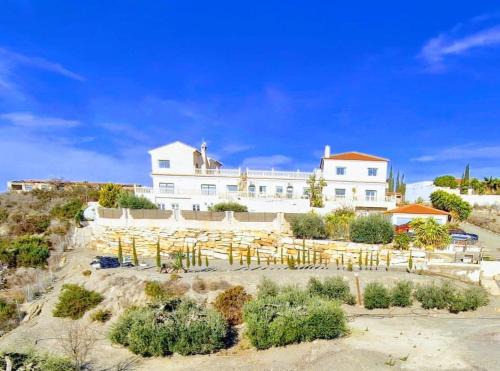 Santa Maria de Nieva Bed & Breakfast | Cozy Casa Barranca Bed and Breakfast with Ocean Views