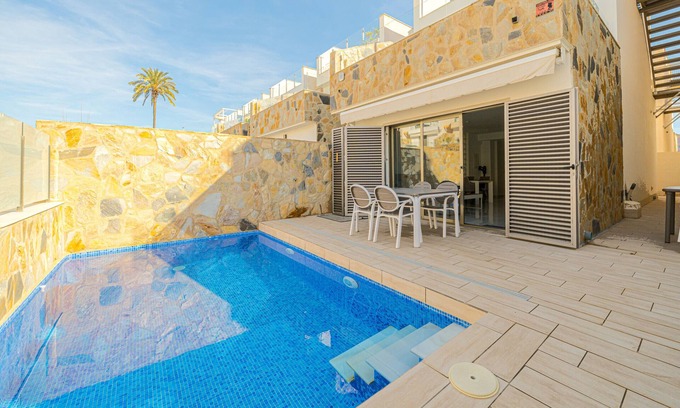 Los Alcazares Villa | Relax at Casa Catalina with Oceanfront Views & Pool Access