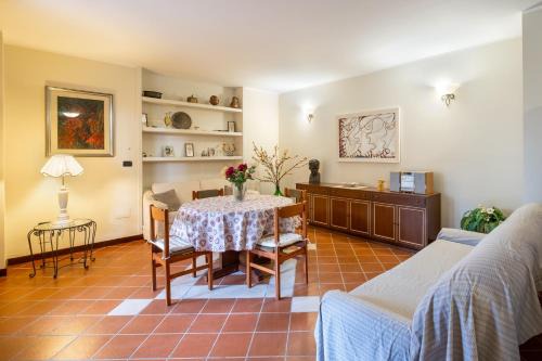 Nardo Apartment | Comfortable Stay at Casa Cenate Due - Pet Friendly & Family-Friendly