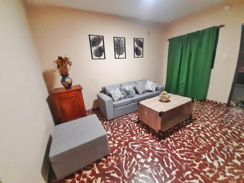San Luis House | Casa Centrica: Family-Friendly Retreat with Parking