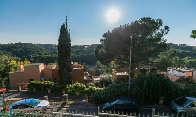 Zona LIII Tomba di Nerone Apartment | Casa Ceroni: Family-Friendly Retreat for Memorable Stays