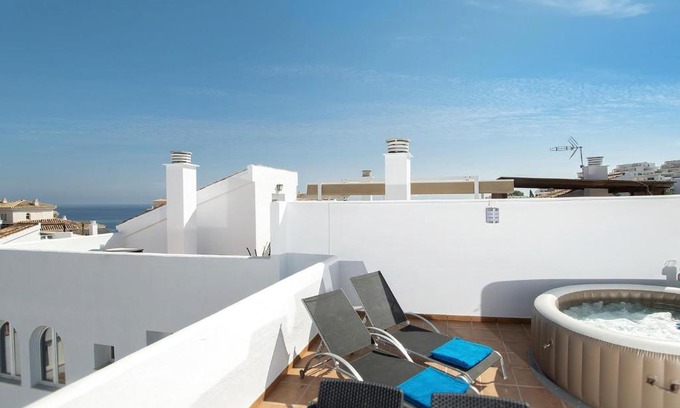Velilla-Taramay Apartment | Casa Chana: 4-Star Retreat with Pool and Hot Tub
