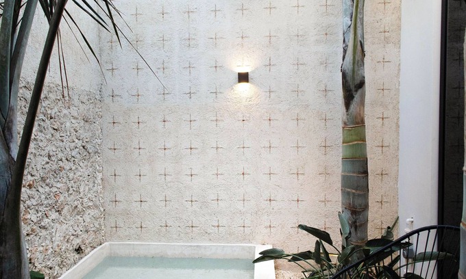 Centro House | Elegant Casa Chi'it in Mérida with Pool and Ocean Views