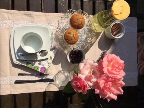 Bergamo Bed & Breakfast | Discover Casa Chiara B&B: Oceanfront Getaway with Breakfast