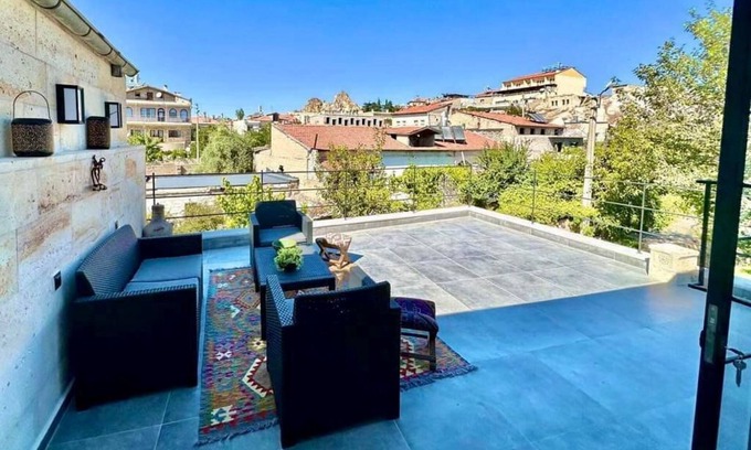 Ortahisar House | Top-Rated Casa Chilai - Duplex Stone Apartment with Terrace
