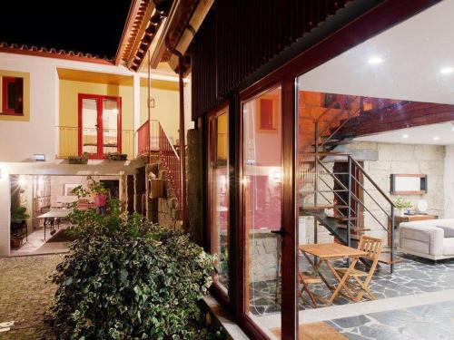 Oliveira do Hospital House | Beachfront Bliss at Casa Ci: Rated 9.2 with Pool & Ocean View