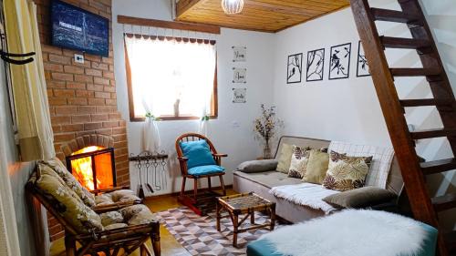 Sapucai-Mirim House | Exceptional Stay at Casa Cipreste: Family & Pet Friendly