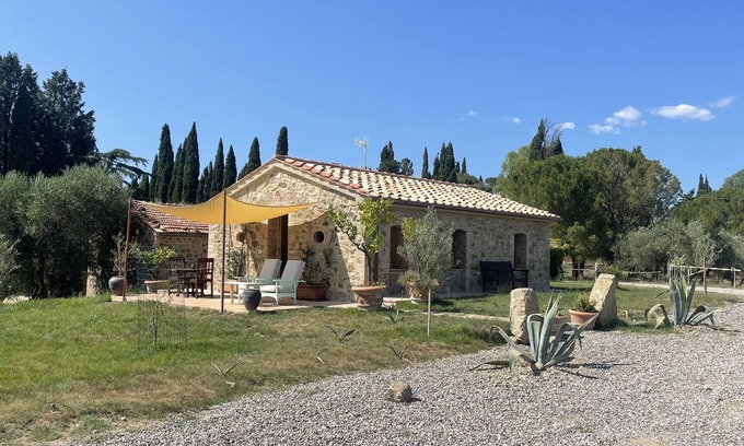 Civitella Paganico Cottage | Casa Civetta: Idyllic Cottage with Pool in Tuscany