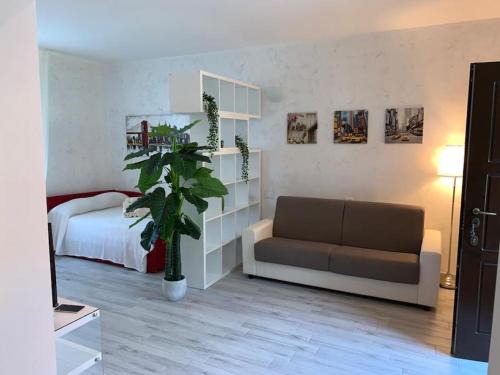 Vimodrone Apartment | Top-Rated CASA CLAUDY: Ideal for Families and Relaxation