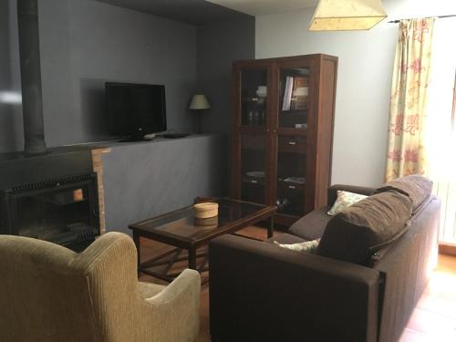 La Hiruela House | Guest Rated: Casa Clemente I - Pet Friendly & Breakfast Included