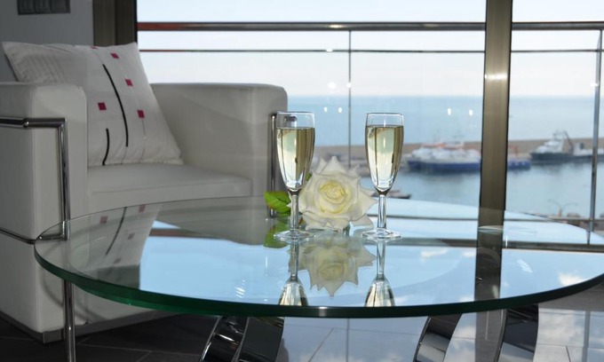 Costa Dorada Apartment | Pet-Friendly Casa Cleo with Oceanfront Views and Hot Tub