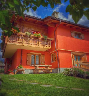 Valdisotto Apartment | Highly Rated Casa Clus Apartments in Bormio for Families