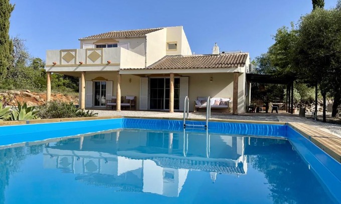 Olhao Villa | Discover Casa Colinas Roxas: Family-Friendly Oasis Awaiting