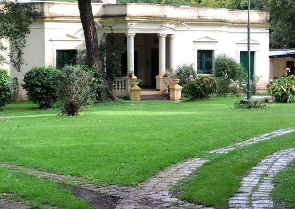 Guanaca Sombriana House | Cozy Casa Colonial: Pet-Friendly Retreat with Pool