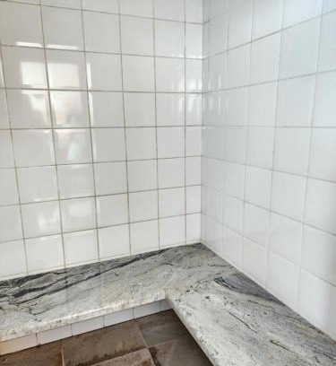 Jarinu House | Spacious Casa: 4 Suites, Pool & Pet-Friendly Amenities