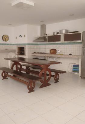 Cachoeira do Bom Jesus House | Relaxing Casa with 6 Suites & Pool, Steps from the Beach