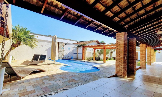 Praia dos Sonhos House | Relaxing Casa com 6 Suites with Oceanfront Views