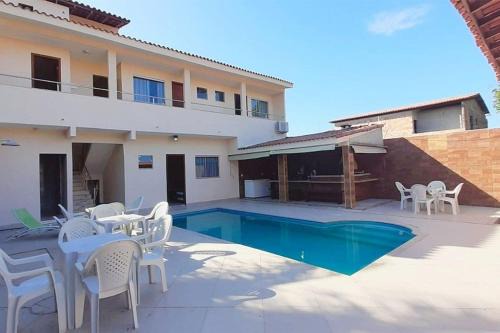 Porto Seguro House | Casa Paraná: Cozy Retreat with Gourmet Area & Pool Access