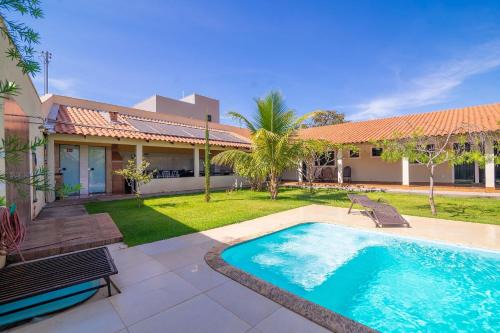 Caldas Novas Villa | Spacious Casa with Pool, Ideal for Intimate Gatherings