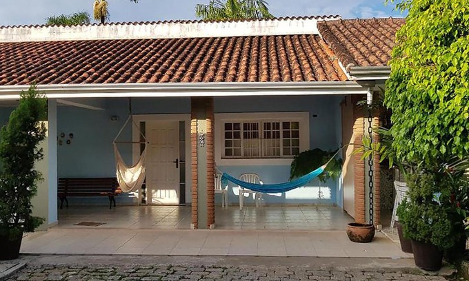 Centro House | Pet-Friendly Casa with Grill in Caraguatatuba Center