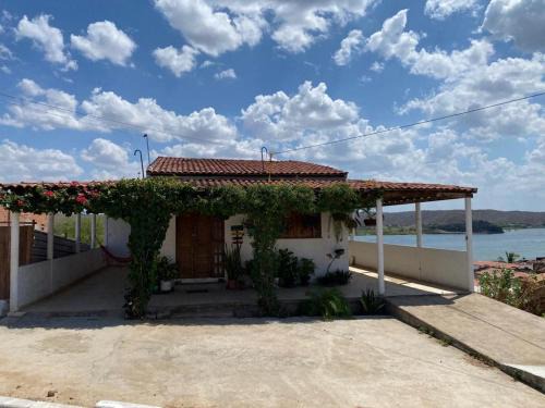 Pao De Acucar House | Enchanting Casa com Encanto: Pet & Child Friendly Retreat
