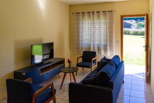 Vila Britania House | Family-Friendly Casa with Large Yard in Campos do Jordão